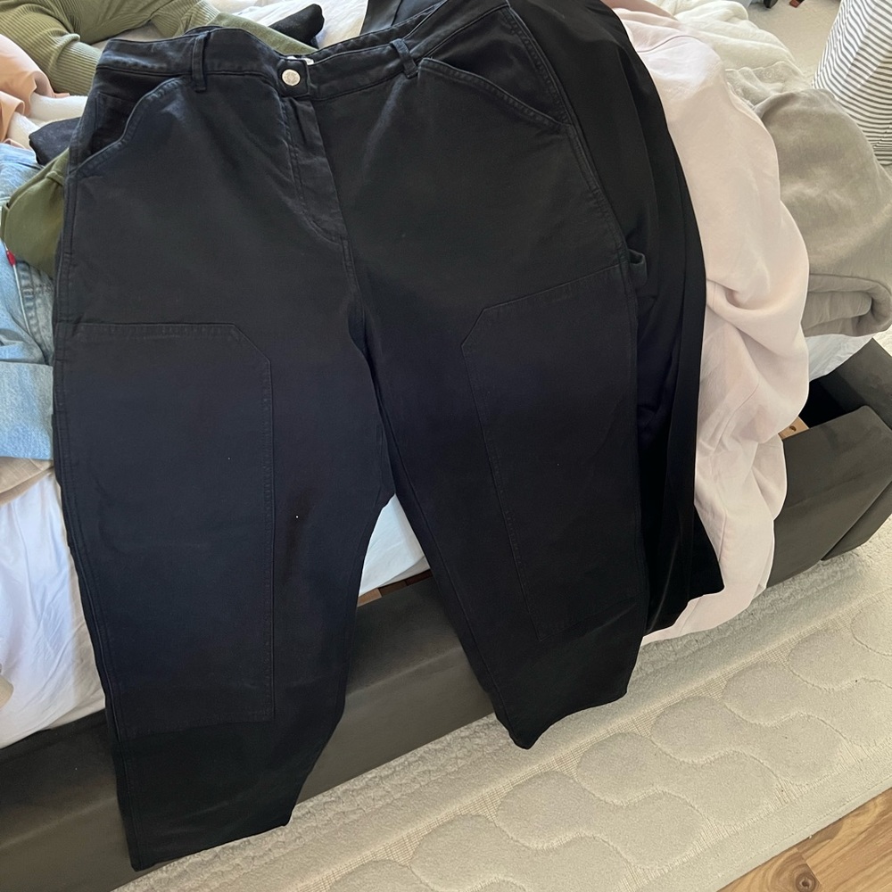 Aritzia Black Cargo Pant